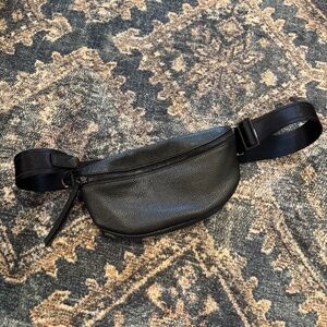Brand New Quince Genuine Leather Sling Bag